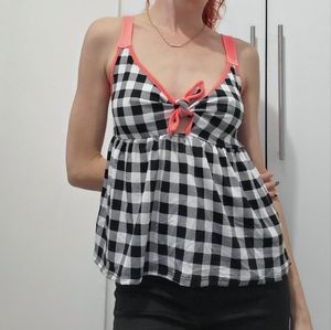 Gingham knot detailed top